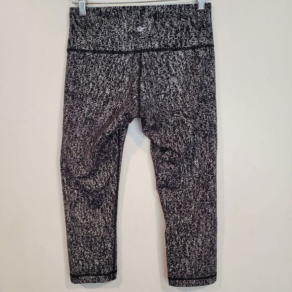 Lululemon Wunder Under Crop Hi-Rise 21" Luon Suited Jacquard Black White Size 8 - Picture 1 of 9